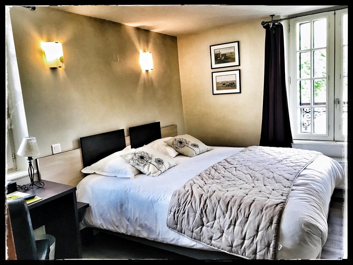 Logis Hotel La Foret Senonches Exterior foto